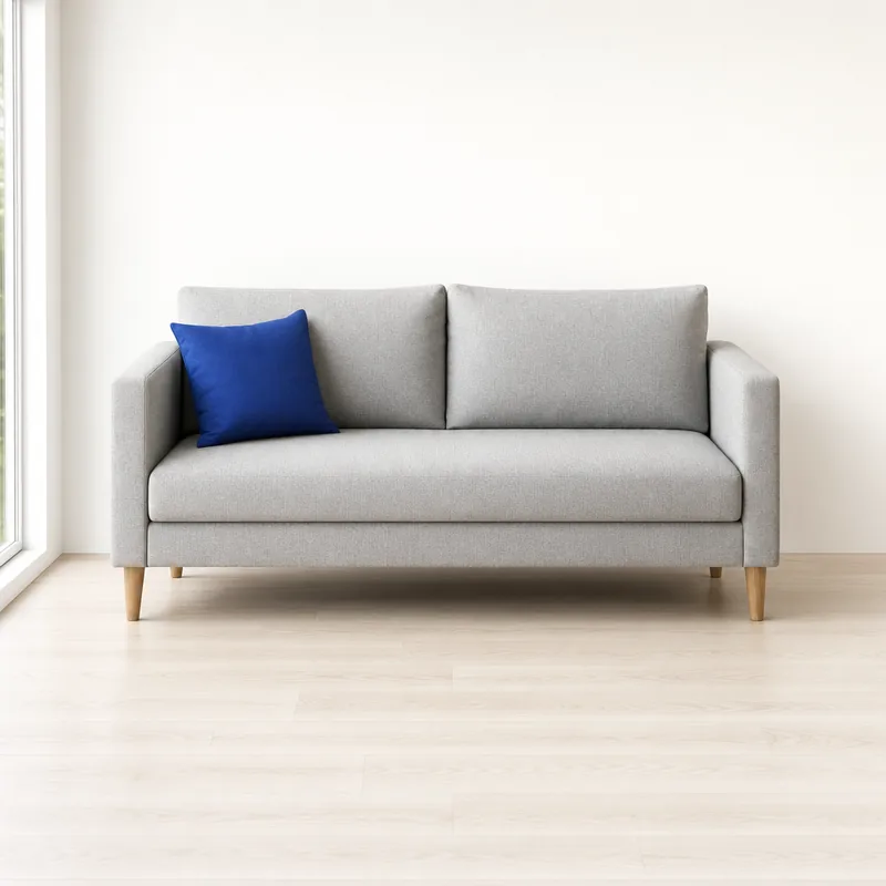 明るい部屋で、ソファ1点の全体が枠に収まっている